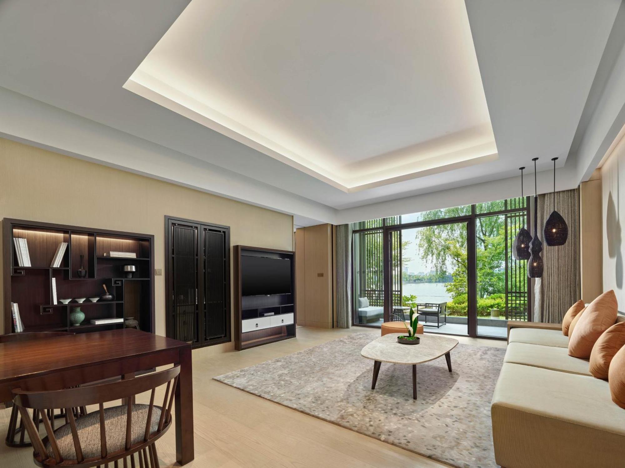Hilton Shanghai Songjiang Guangfulin Exterior photo