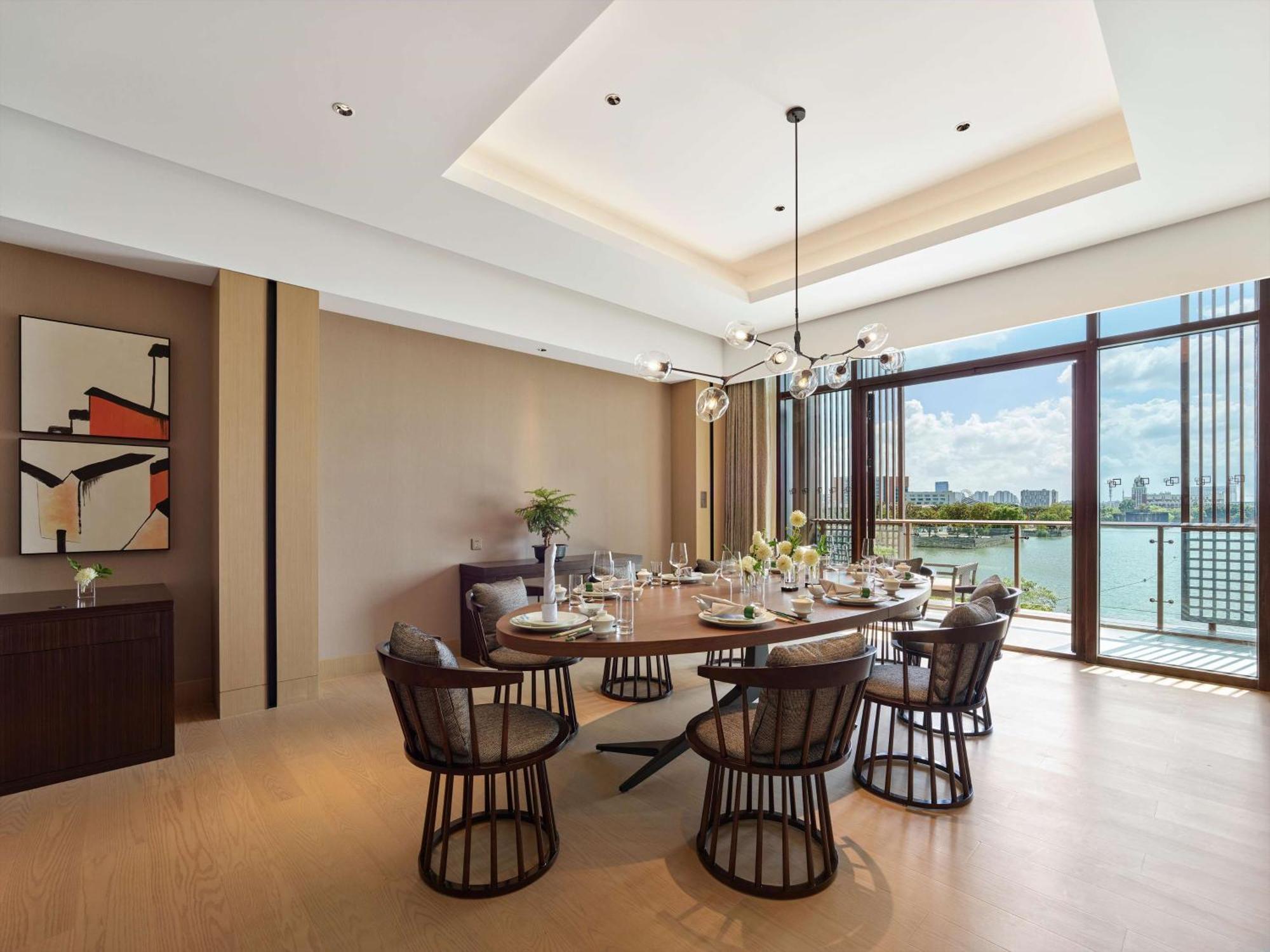Hilton Shanghai Songjiang Guangfulin Exterior photo