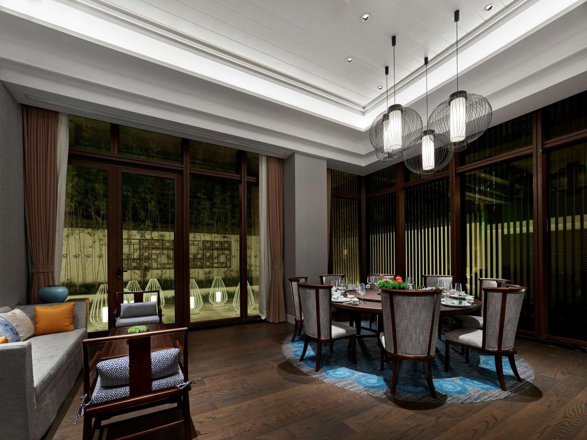 Hilton Shanghai Songjiang Guangfulin Exterior photo
