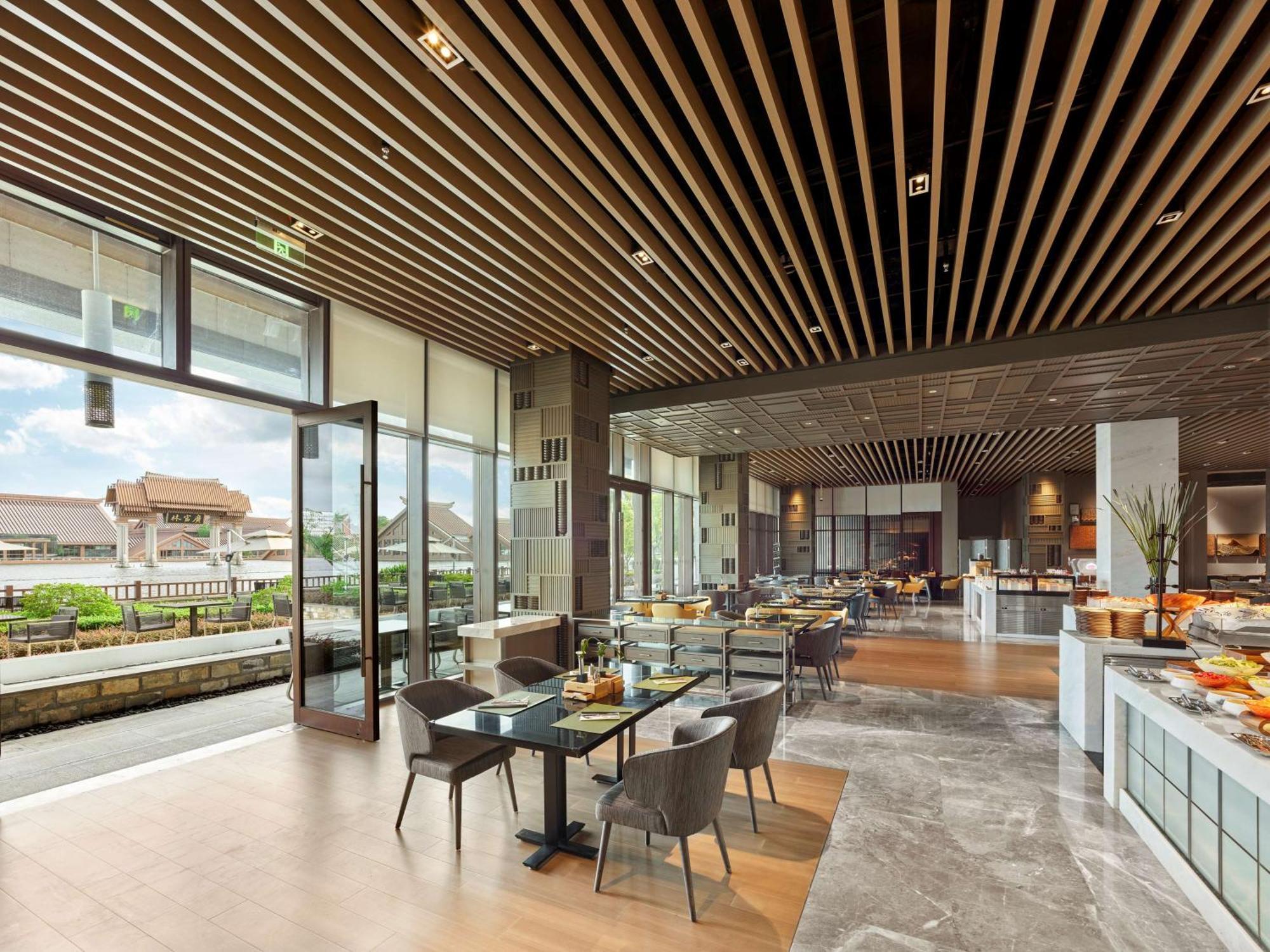 Hilton Shanghai Songjiang Guangfulin Exterior photo