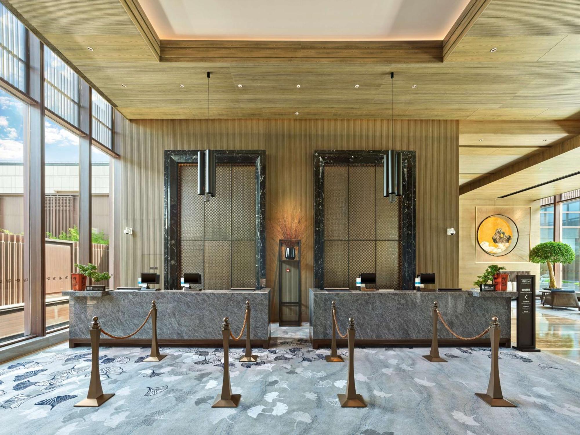 Hilton Shanghai Songjiang Guangfulin Exterior photo